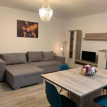 شقة Târgu-Mureş  في Apartament Sara المظهر الخارجي الصورة